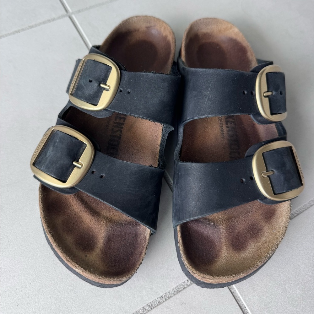 Big buckle Birkenstocks black gold 36